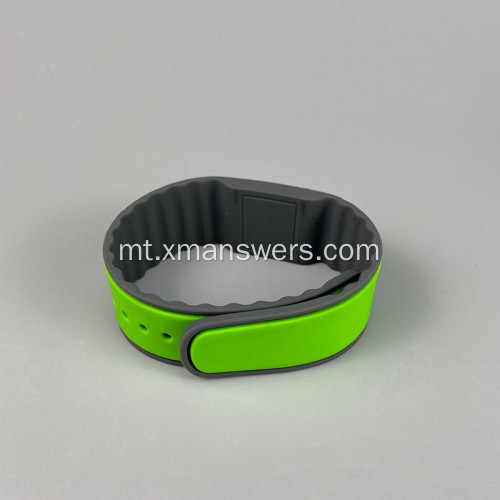 Hf Chip Silicone RFID Wristband għall-Kontroll tal-Aċċess